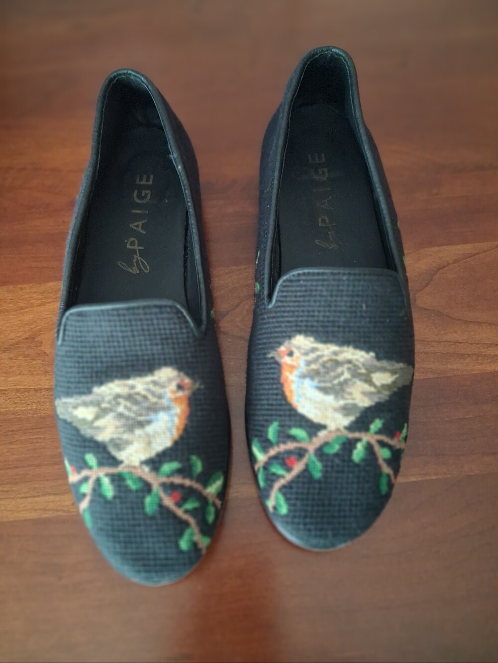 By Paige Needlepoint Loafers/flats Robin (?) on a branch Sz 10 EUC (runs small)